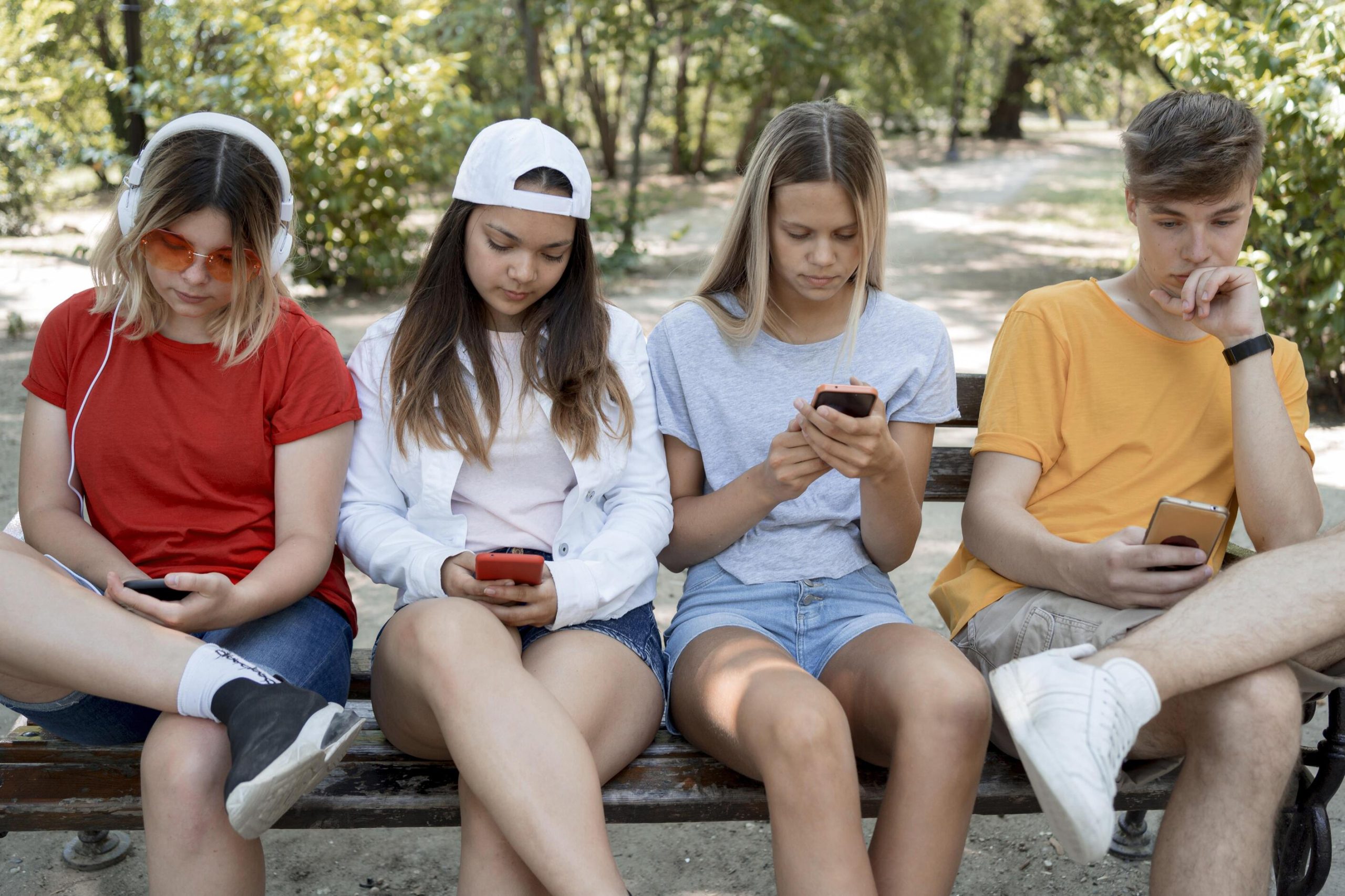 Adolescentes Libres de Móviles, familias plantan cara al teléfono